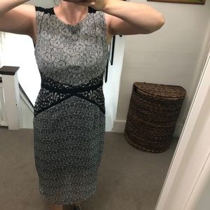 Warehouse black patterned midi wiggle dress sz 10